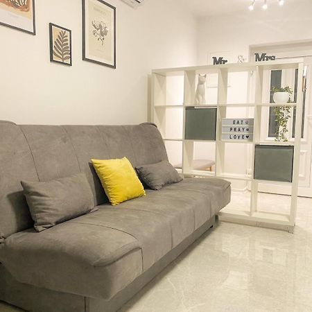 Olea Apartments Pobegi Екстериор снимка