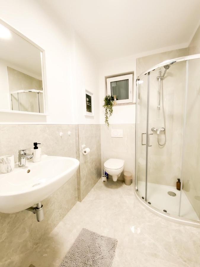 Olea Apartments Pobegi Екстериор снимка