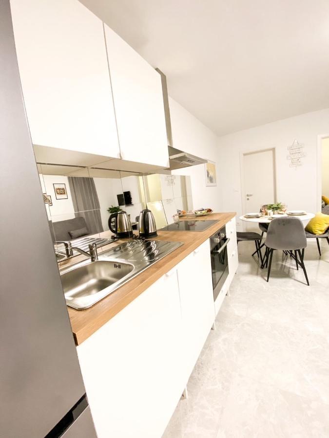 Olea Apartments Pobegi Екстериор снимка