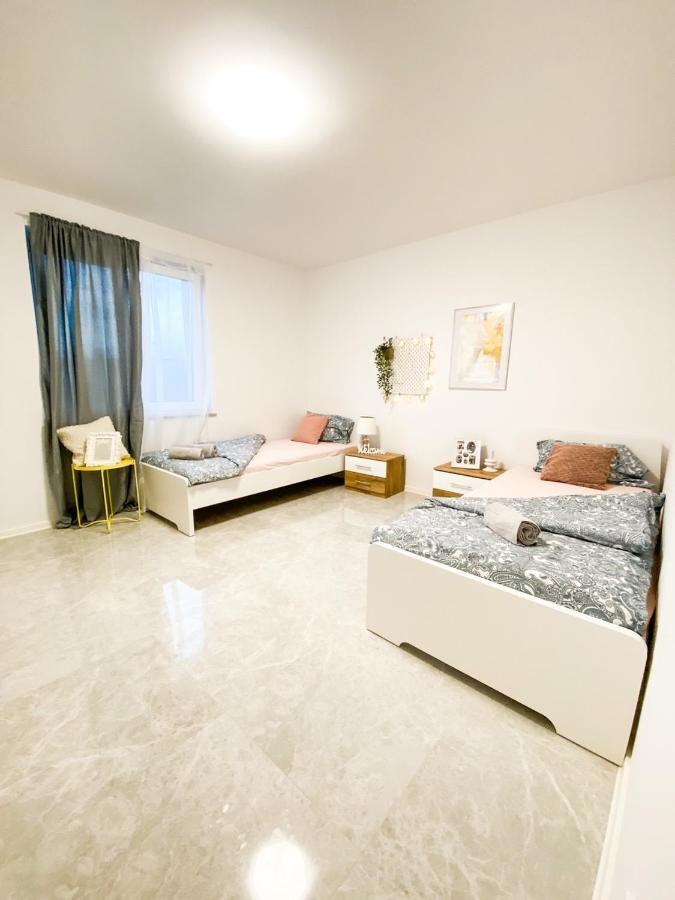 Olea Apartments Pobegi Екстериор снимка